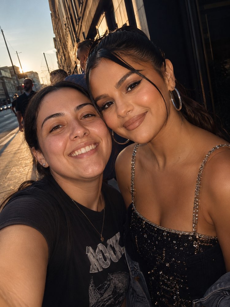 Selfie realista con tu ídolo con IA