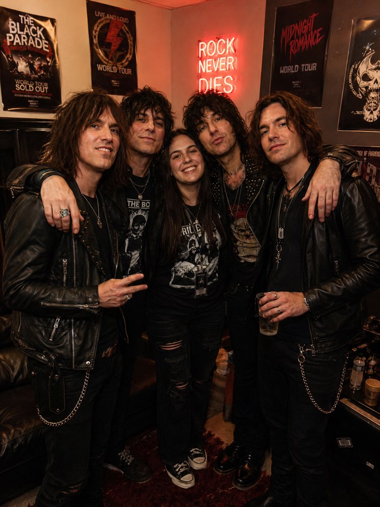 Foto en el Camerino con tu Banda Favorita