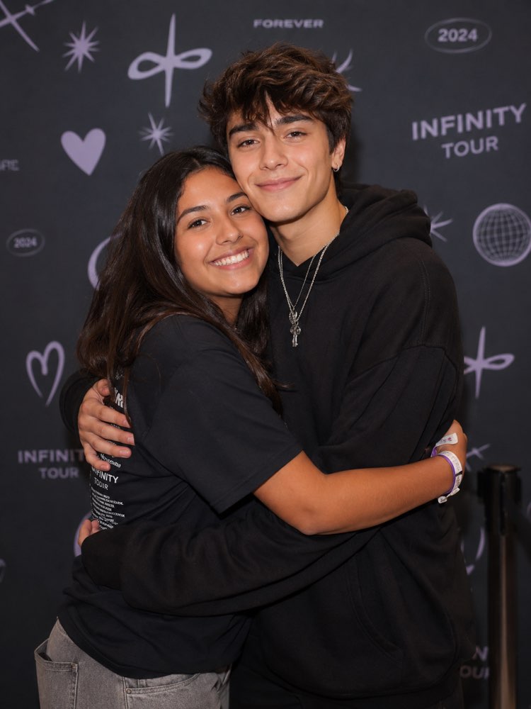 Photo de Meet & Greet Officiel avec Votre Idole