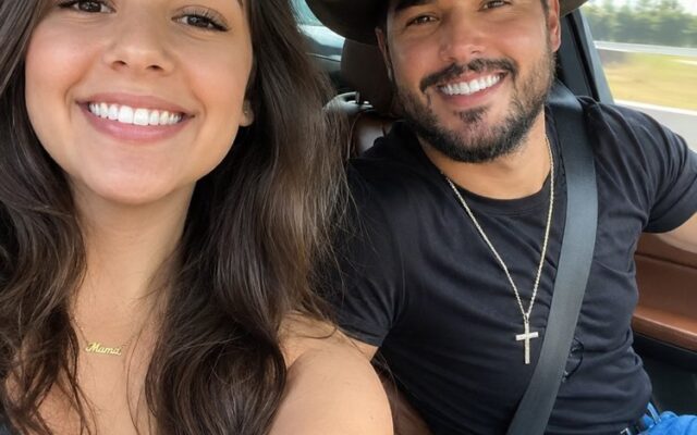 Selfie de Carona no Carro com um Famoso