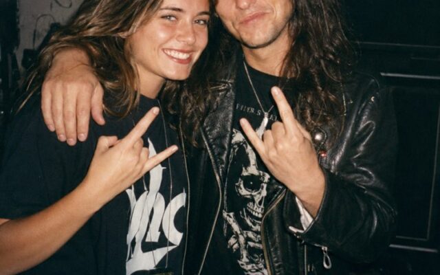Foto Vintage dos Anos 90 com seu Ídolo